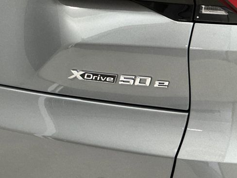 New 2026 BMW X5 xDrive50e w/ Premium Package image 17