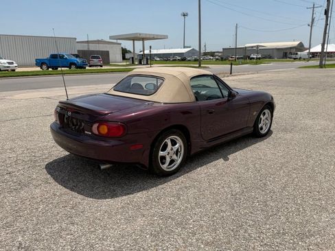 Used 2000 MAZDA MX-5 Miata LS RWD image 3