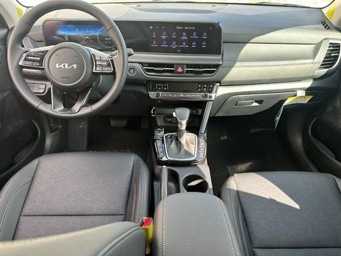 New 2026 Kia Seltos EX AWD/4WD image 8
