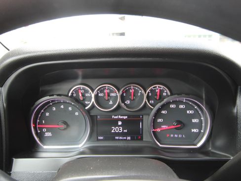 Used 2022 Chevrolet Silverado 2500 Custom w/ Custom Value Package AWD/4WD image 15