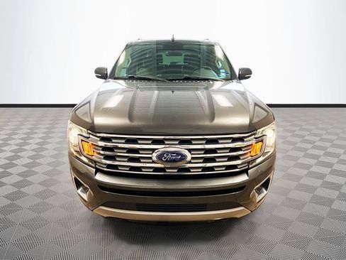 Used 2019 Ford Expedition Limited AWD/4WD image 2