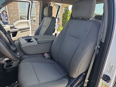 Used 2017 Ford F150 XLT RWD image 15