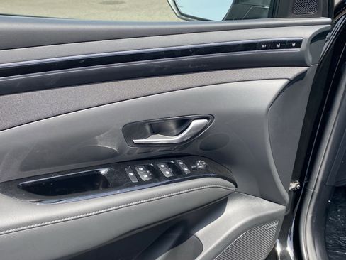 Used 2024 Hyundai Tucson Limited image 16