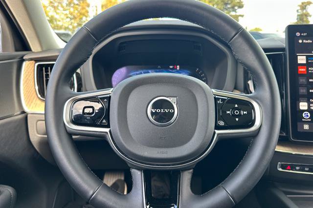 Used 2026 Volvo XC60 B5 Plus w/ Climate Package AWD/4WD image 25