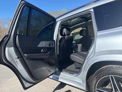 New 2026 Mercedes-Benz GLS 450 4MATIC image 21