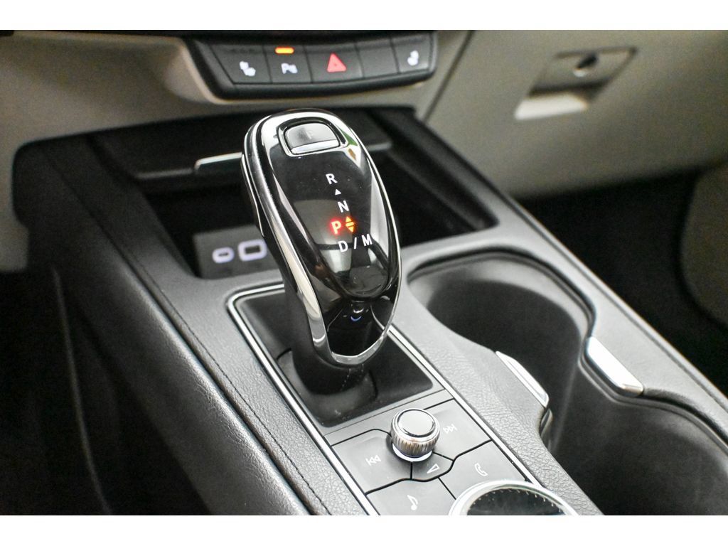 Used 2020 Cadillac XT4 Luxury w/ Cold Weather Package AWD/4WD image 40
