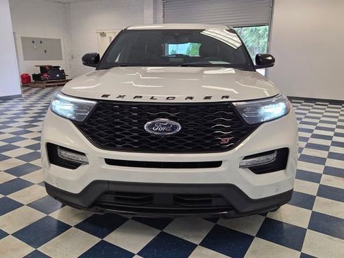 Used 2022 Ford Explorer ST w/ Equipment Group 401A AWD/4WD image 2