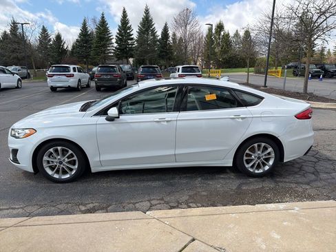 Used 2020 Ford Fusion SE FWD image 5