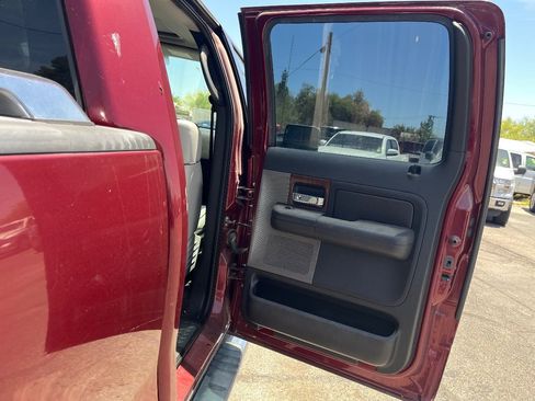 Used 2006 Lincoln Mark LT 4x4 image 16