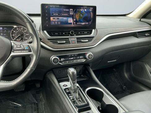Used 2023 Nissan Altima 2.5 SL AWD/4WD image 12