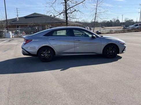 New 2026 Hyundai Elantra SEL Sport image 4