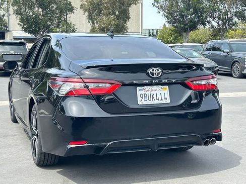 Used 2021 Toyota Camry SE FWD image 2