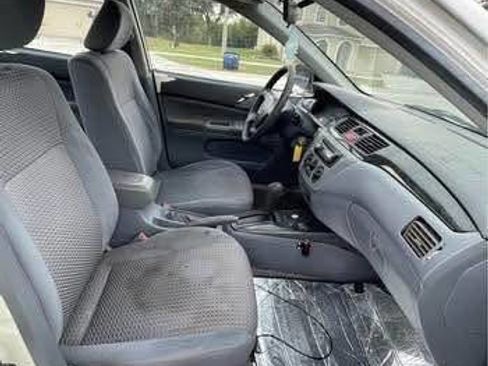 Used 2002 Mitsubishi Lancer ES image 9