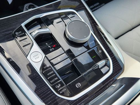 New 2026 BMW X5 xDrive50e image 19