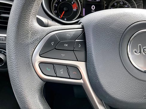 Used 2020 Jeep Cherokee Latitude image 21