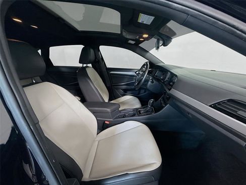 Used 2019 Volkswagen Jetta R-Line FWD image 19