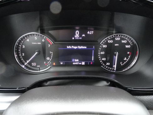 Used 2022 Cadillac XT5 Luxury AWD/4WD image 13