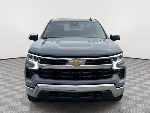 Used 2024 Chevrolet Silverado 1500 LT AWD/4WD image 3