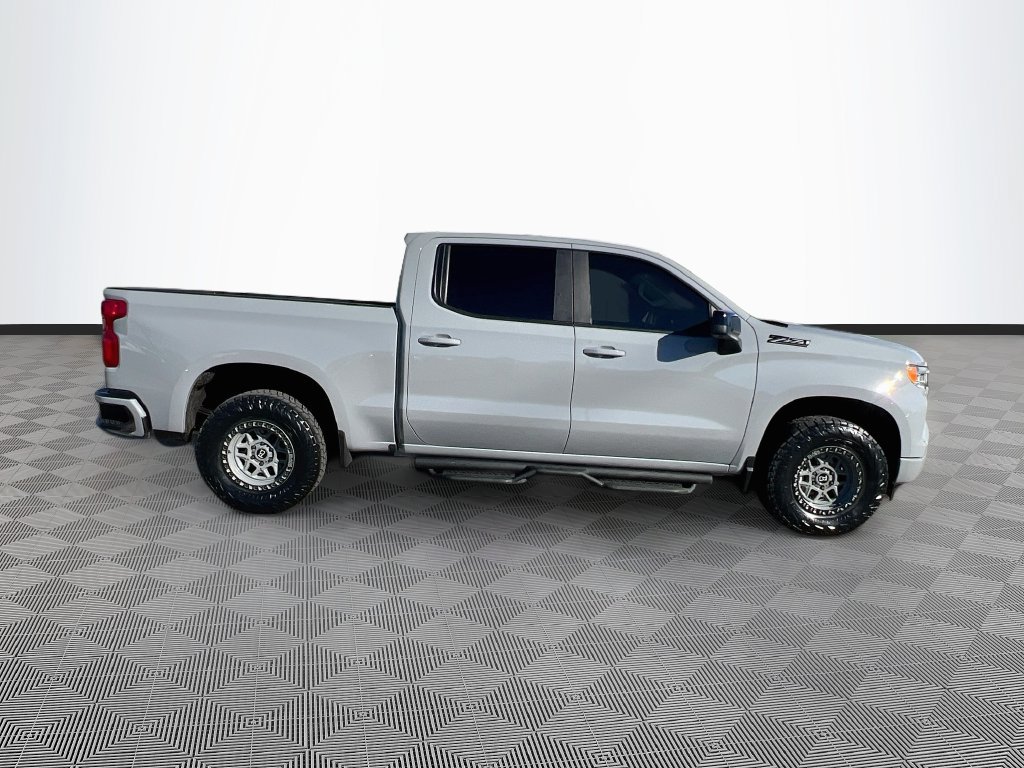 Used 2025 Chevrolet Silverado 1500 RST AWD/4WD image 8