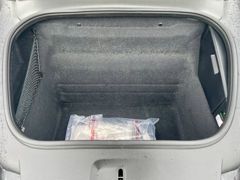 Used 2024 Porsche 911 Carrera 4 image 33