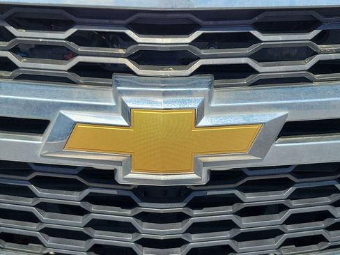 Used 2019 Chevrolet Suburban LT image 22