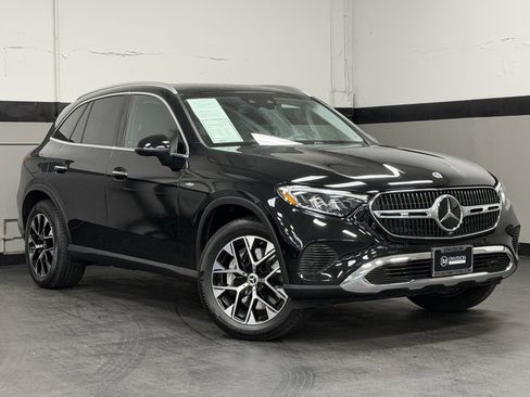 Certified 2025 Mercedes-Benz GLC 350e GLC 350e image 2