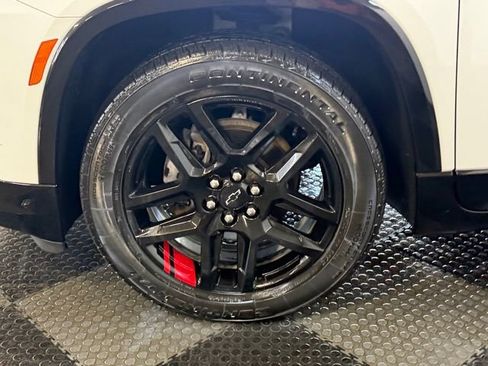 Used 2023 Chevrolet Traverse Premier w/ Redline Edition AWD/4WD image 13