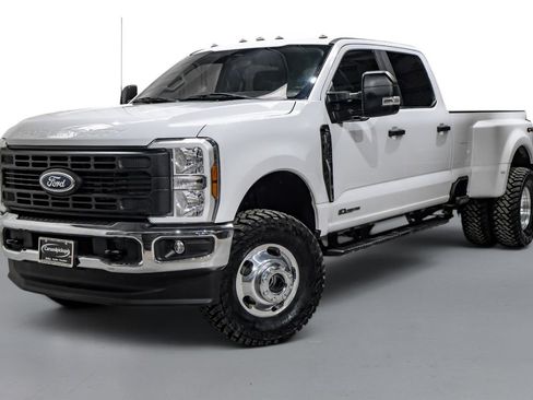 Used 2024 Ford F350 XL w/ XL Chrome Package AWD/4WD image 4
