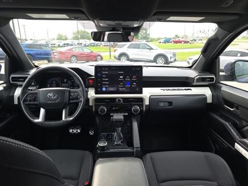 Used 2024 Toyota Tacoma 4x4 Double Cab image 14