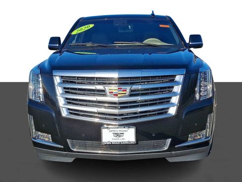 Used 2020 Cadillac Escalade Platinum image 2