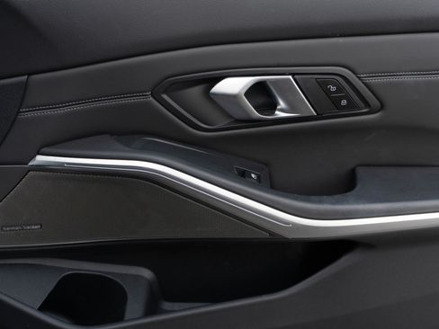 Used 2024 BMW M3 Competition w/ Executive Package image 32