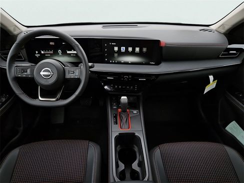 New 2026 Nissan Kicks SR image 15