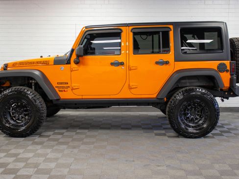 Used 2013 Jeep Wrangler Unlimited Sport AWD/4WD image 6