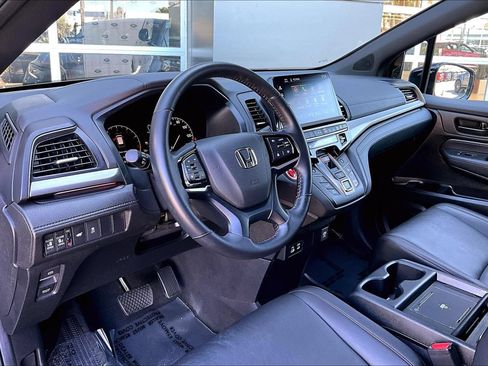 Used 2025 Honda Odyssey Sport-L image 14