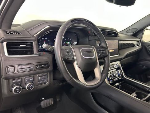 Used 2023 GMC Yukon Denali w/ Denali Reserve Package AWD/4WD image 14