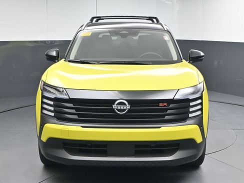 Used 2026 Nissan Kicks SR image 2