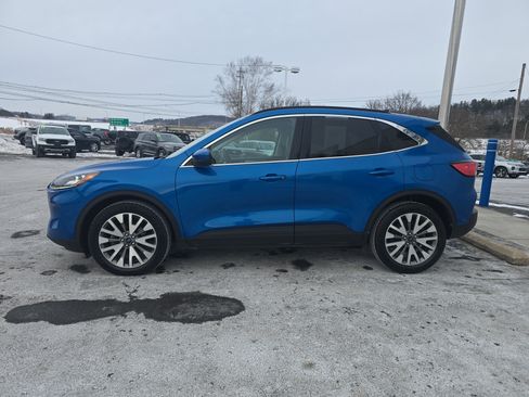 Used 2021 Ford Escape Titanium image 7