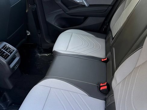 New 2026 Volkswagen Tiguan SE R-Line AWD/4WD image 21