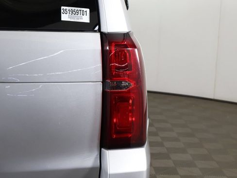 Used 2017 Chevrolet Tahoe LT w/ LT Signature Package AWD/4WD image 18