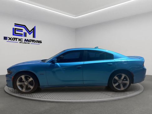 Used 2016 Dodge Charger R/T RWD image 2