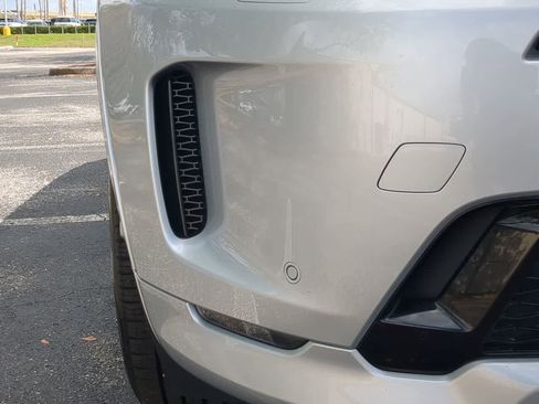 Used 2025 Land Rover Discovery Sport S image 11