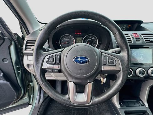 Used 2017 Subaru Forester 2.5i Premium w/ Popular Package #2A AWD/4WD image 7