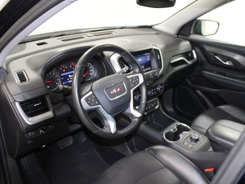 Used 2024 GMC Terrain SLT image 22