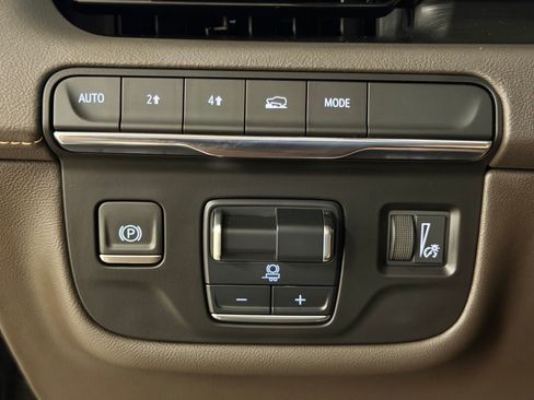 Used 2021 Cadillac Escalade Sport AWD/4WD image 19