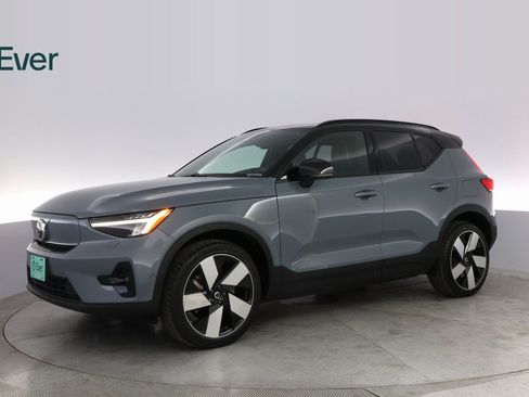 Used 2023 Volvo XC40 Recharge Ultimate image 15