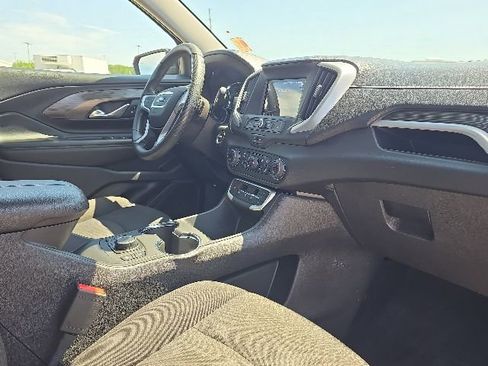 Used 2024 GMC Terrain SLE w/ Driver Convenience Package FWD image 20