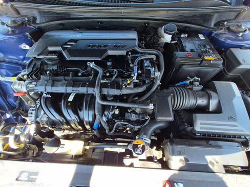 Used 2023 Hyundai Elantra Limited FWD image 36