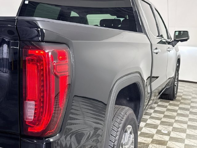 Used 2026 GMC Sierra 1500 SLT RWD image 33