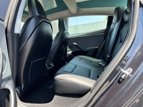 Used 2025 Tesla Model 3 Long Range RWD image 11