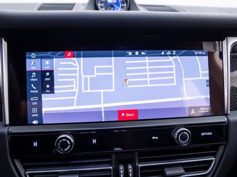 Certified 2024 Porsche Macan GTS image 23